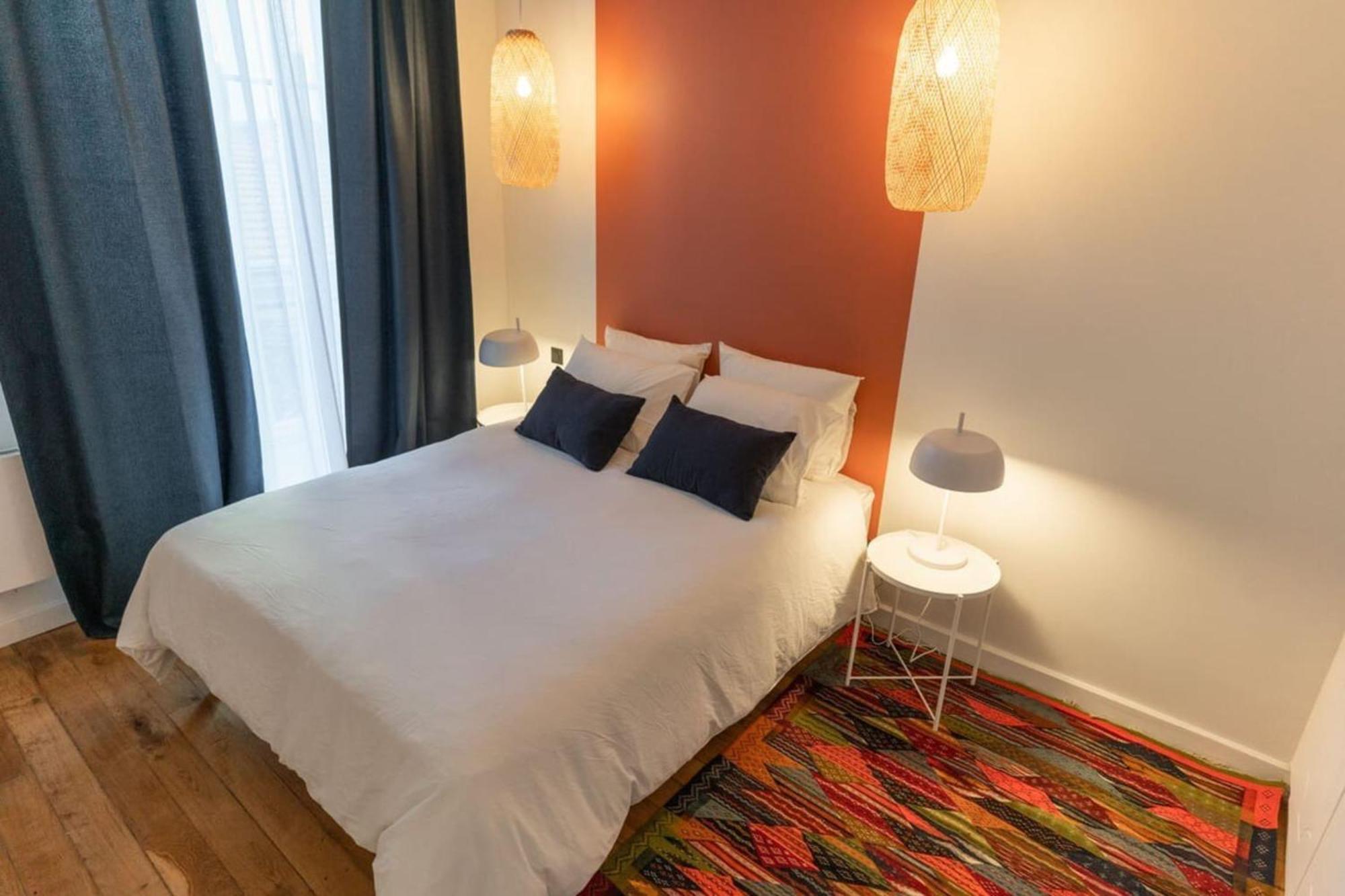 Beige Hospitalite - Coco - Hypercentre-2Chambres-Parking-Zen Saint-Etienne  Extérieur photo